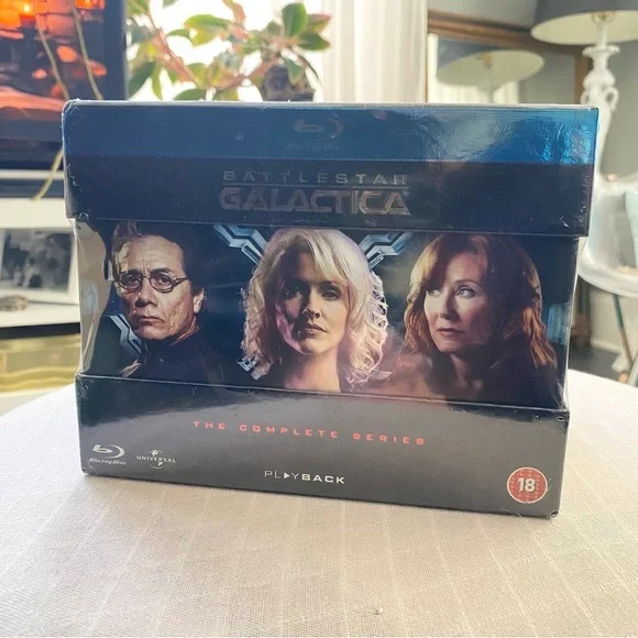 Battlestar Galactica Complete Series Blu-ray Disc DVD Set - Picture 1 of 6